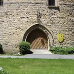 Burg Im Zwinger Apartament *