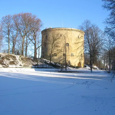 Апартаменты Burg Im Zwinger *